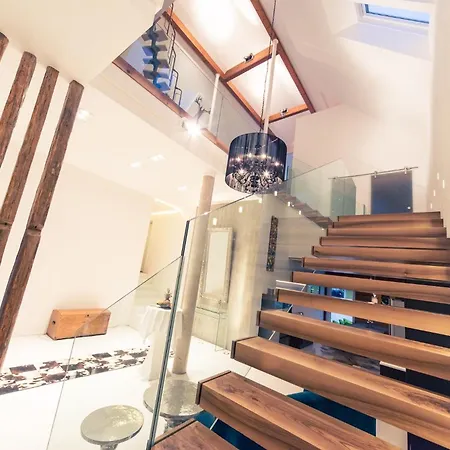 Weingut Holler * Spielfeld